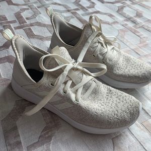 Adidas Cloudfoam sneakers
